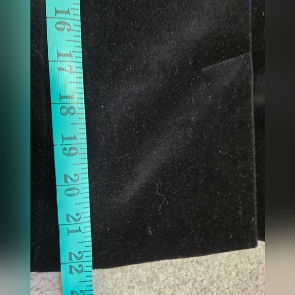 J.CREW Black Crushed Velvet Schoolboy Blazer. Size 2 - Picture 11 of 11